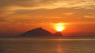 Západ slunce nad ostrovem Kuej-šan