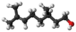 Model molekuly (+)-citronellolu