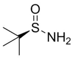 Strukturní vzorec R-terc-butansulfinamidu