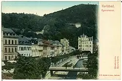 Již neexistující Chebská ulice, vpravo dnešní hotel Pavlov, 1898