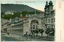 Již neexistující Vřídelní kolonáda v roce 1898