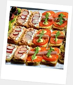 Kanapky (canapés)