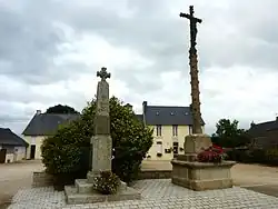 Pomník před radnicí