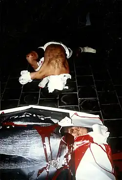 Aleš Kuneš: Adheze, 1992, Pražský dům fotografie, Performance spolu s Jaroslavem Karchňákem