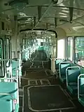 Interiér poznaňské tramvaje 102N