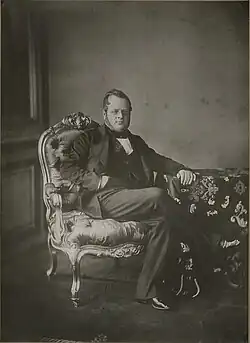 Léopold Ernest Mayer (1822-1895) a Pierre Louis Pierson (1822-1913): Portrét hraběte de Cavour, 1856, fotografie na albuminovém papíru, Musée de l’Élysée, Lausanne