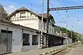 Staniční budova od kolejiště