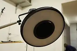 Beauty dish s černými voštinami