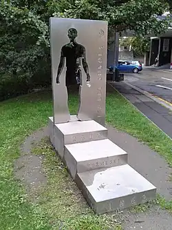 Pomník k výročí 150 let Sokola Královské Vinohrady [4]