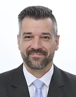 Oficiání portrét, 2024