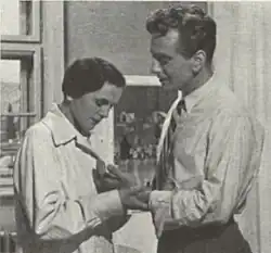 Vlasta Matulová a Robert Vrchota ve filmu Veselý souboj