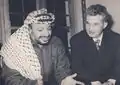 Jásir Arafat s kefíjou na fotografii s Nicolae Ceauşescu