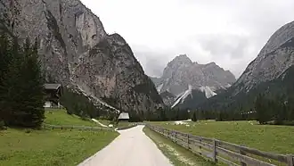 cestou od parkoviště v údolí Innerfeldtal