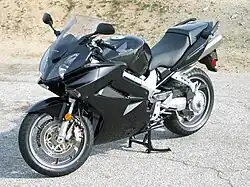 Honda VFR-800 ročník 2006