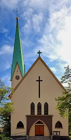 Farní kostel sv. Petra a Pavla