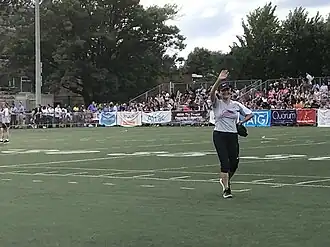 V roce 2019 jako členka ženského softballového týmu amerických kongresmanek