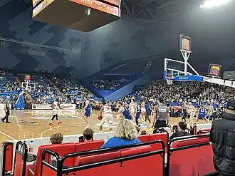 Basketbalové hřiště