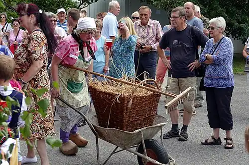 Bába – matka Konopičky