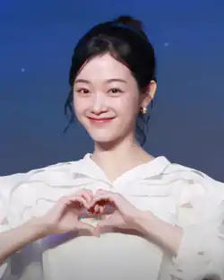 I Ju-mi v listopad 2024