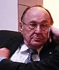 Hans-Dietrich Genscher (2)