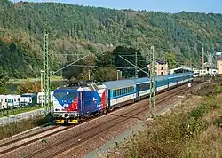 Lokomotiva 371.201 v čele vlaku EuroCity