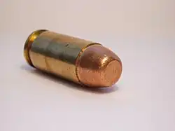 Příklad střely s plochým nosem.