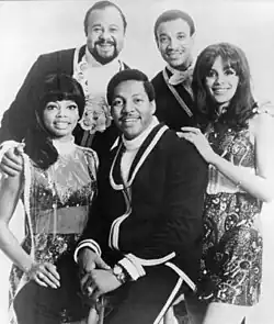 The 5th Dimension roku 1969 Zadní řada: Townson a McLemore. Přední řada: LaRue, Davis a McCoo.