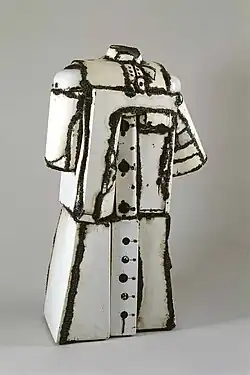 Bílý kabát (1990-1992), svařovaný smalt, v. 127 cm
