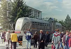 Lokomotiva 772.001 na Mezinárodním strojírenském veletrhu v Brně v roce 1998