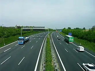 Dálnice A8 (Německo) u města Karlsruhe.