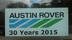 Logo Austin Rover na výroční samolepce