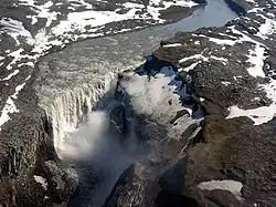 Letecký pohled na vodopády Dettifoss