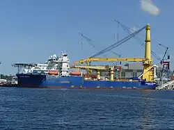 Akademik Čerskij v přístavu Kiel