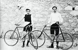 Francouzští cyklisté Paul Masson a Léon Flameng, 1896