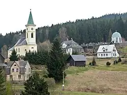 střední část s kostelem svatého Františka