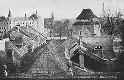 synagoga za justičním palácem z oken biskupské rezidence