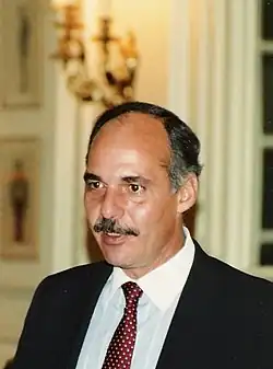 Alfredo Cristiani (1989)