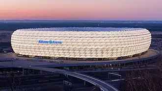 Allianz Arena, která bude hostit finálový zápas.