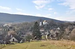 Krajina v okolí Alsópetény