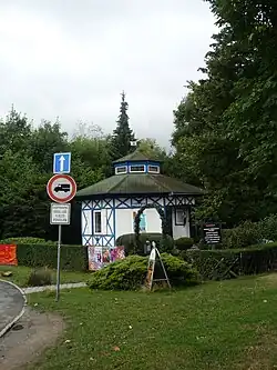 Altánek nacházející se na této ulici