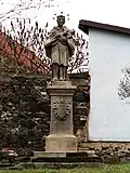 Amalín, socha svatého Jana Nepomuckého.jpg