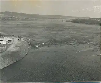 Pohled na Angaru z hráze Usť-Ilimské přehrady.