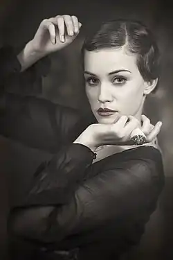 Výpověď očí, 2010, První republika, model: Tereza Šplíchalová