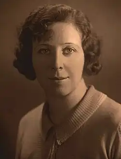 Sestra: Anna Pollertová (rozená Baumová)