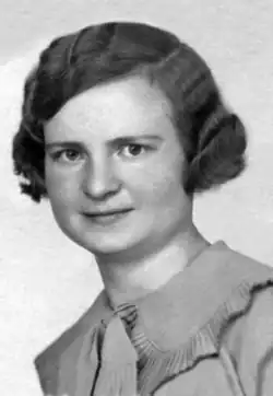 Anna Valčíková, rozená Ležáková – manželka Emila Valčíka