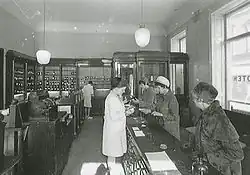 I Apoteket Ängeln, Kornhamnstorg, 1959