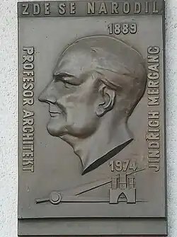 Pamětní deska na rodném domě architekta Jindřicha Mergance v Žamberku