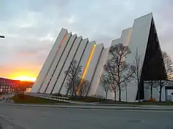 Arktická katedrála při západu slunce