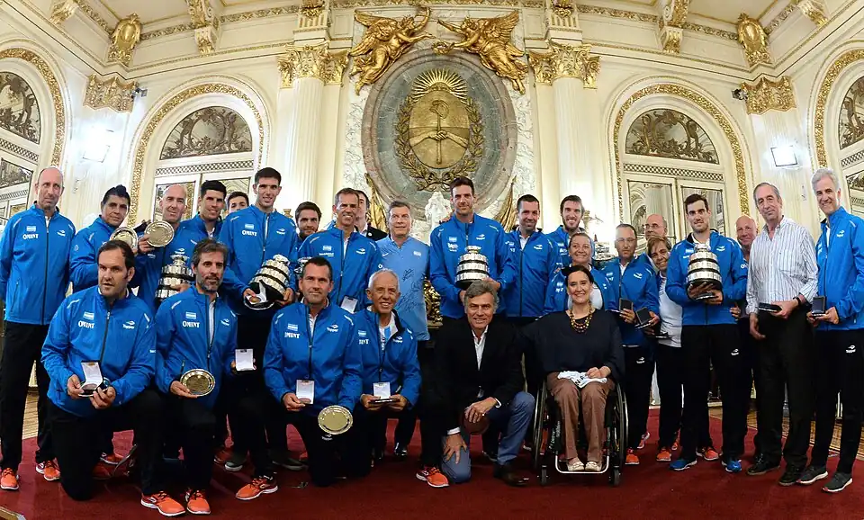 Vítězný argentinský tým po příletu do země během přijetí u prezidenta republiky Mauricia Macriho