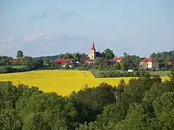 Arnoštovice od nádraží Heřmaničky